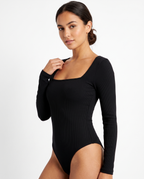 Body côtelé Almond - Noir - détail col