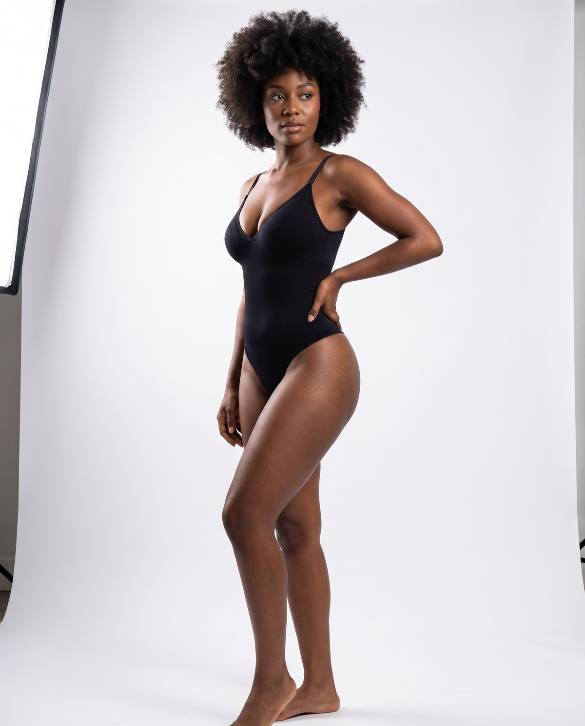 Body String Gainant Almond - Noir - Trois-quarts
