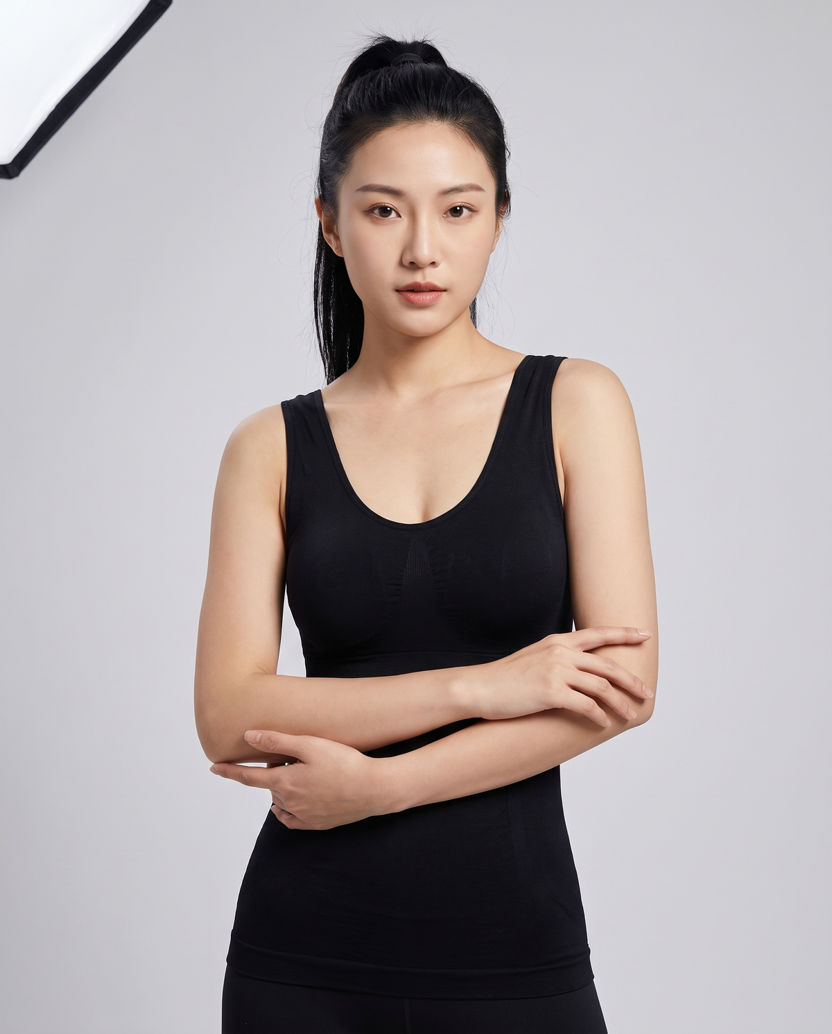Debardeur et Cami Sculptant Almond - Noir - Bras Croises